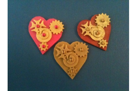 Snap-Together_Valentine_Gears_Pin_and_Pendant